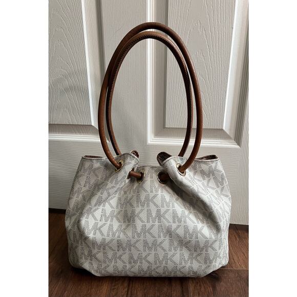 MICHAEL KORS Signature Canvas Leather Tasseled Ring Bucket Tote with BONUS - Picture 7 of 16